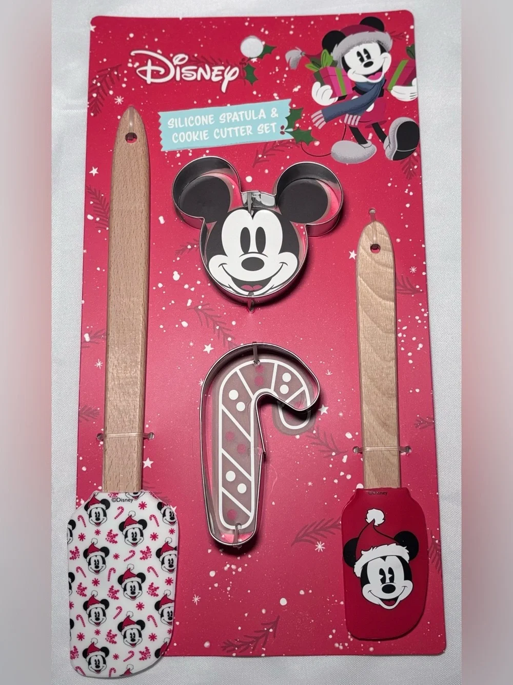 New Disney Micky Mouse 4 piece spatula and cookie cutter